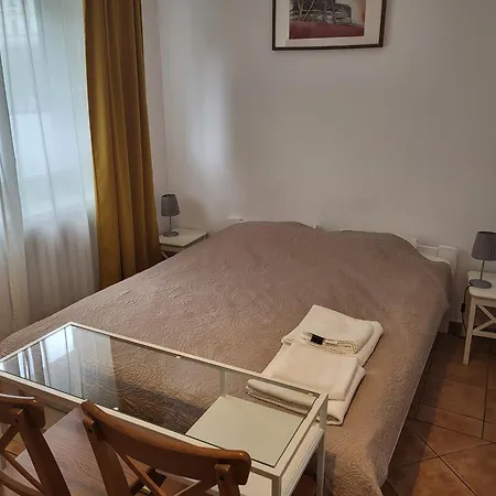 Goscinne Przy Ogrodzie Staromiejskim Penzion