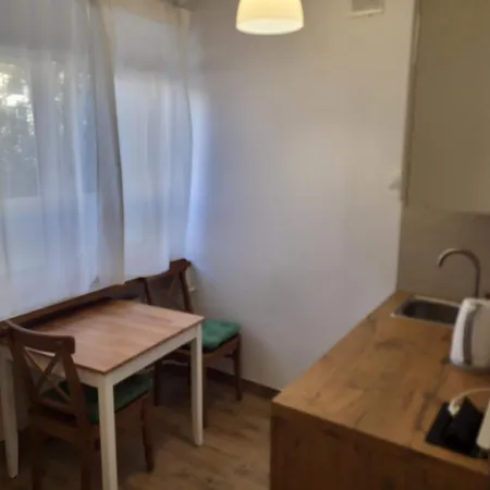 Goscinne Przy Ogrodzie Staromiejskim بيت ضيافة