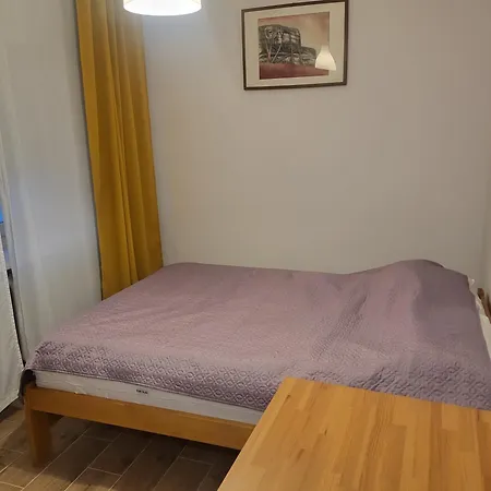 Goscinne Przy Ogrodzie Staromiejskim بيت ضيافة 3*